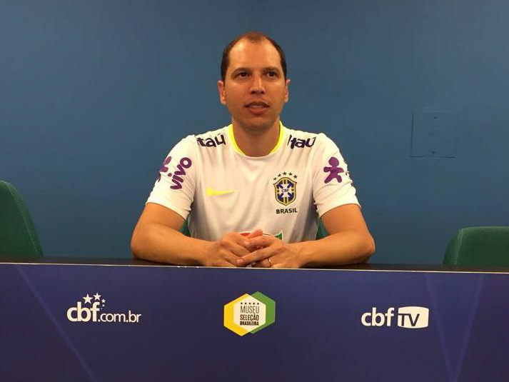 Médico da Seleção Brasileira de futebol feminino