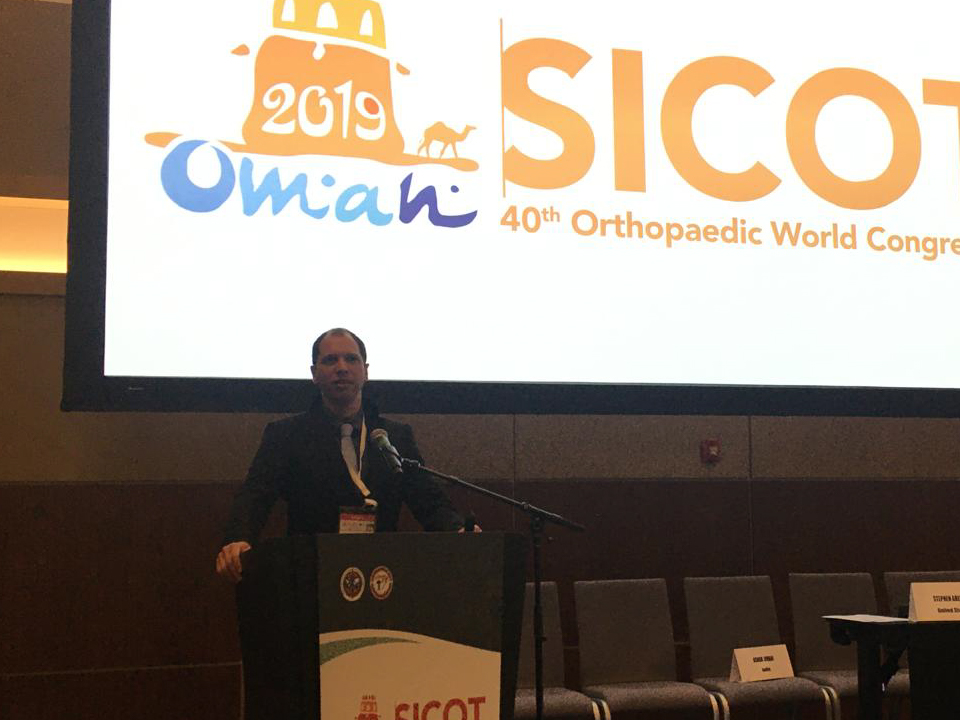 Dando aula no congresso mundial de ortopedia em 🇴🇲 Omã